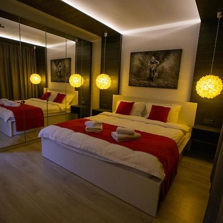 Hrodberht Ski Apartment Buşteni Exterior foto