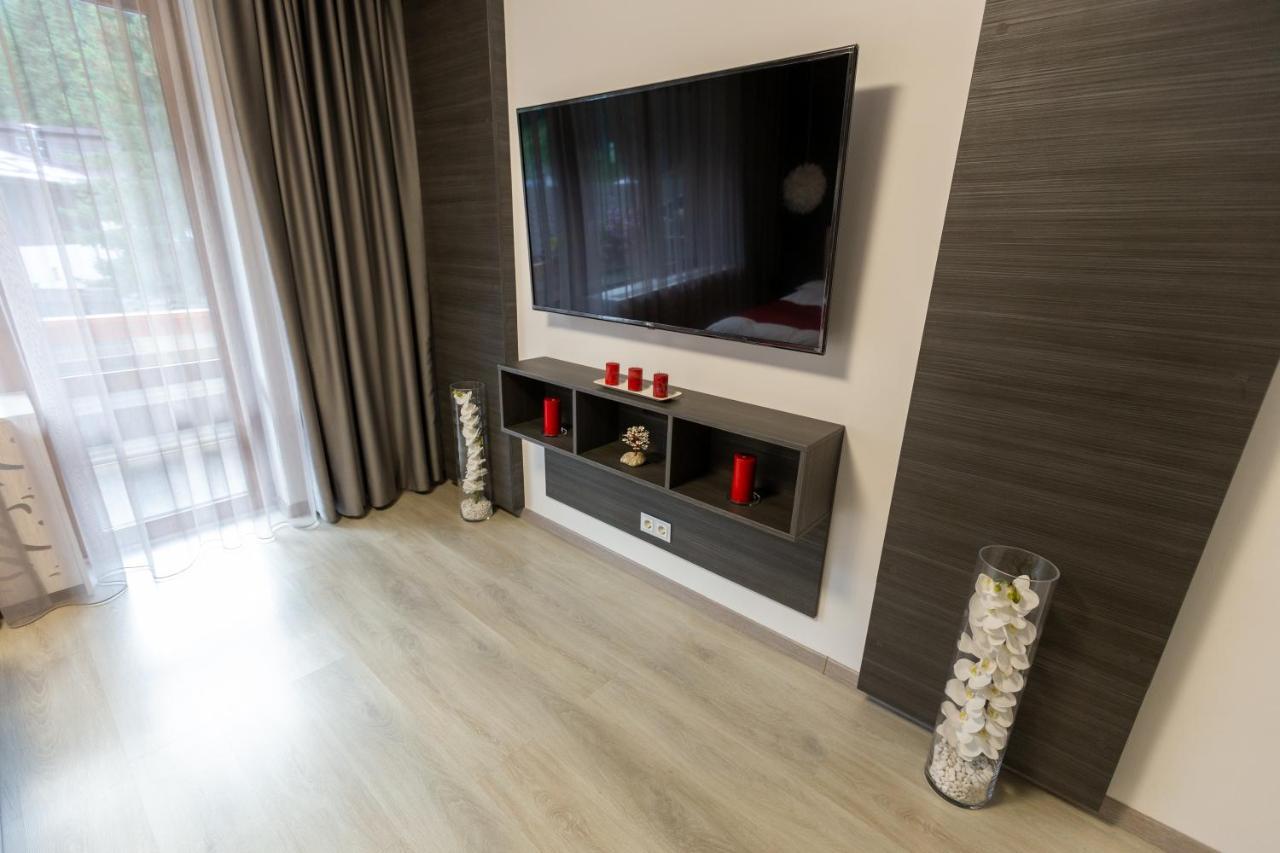 Hrodberht Ski Apartment Buşteni Exterior foto